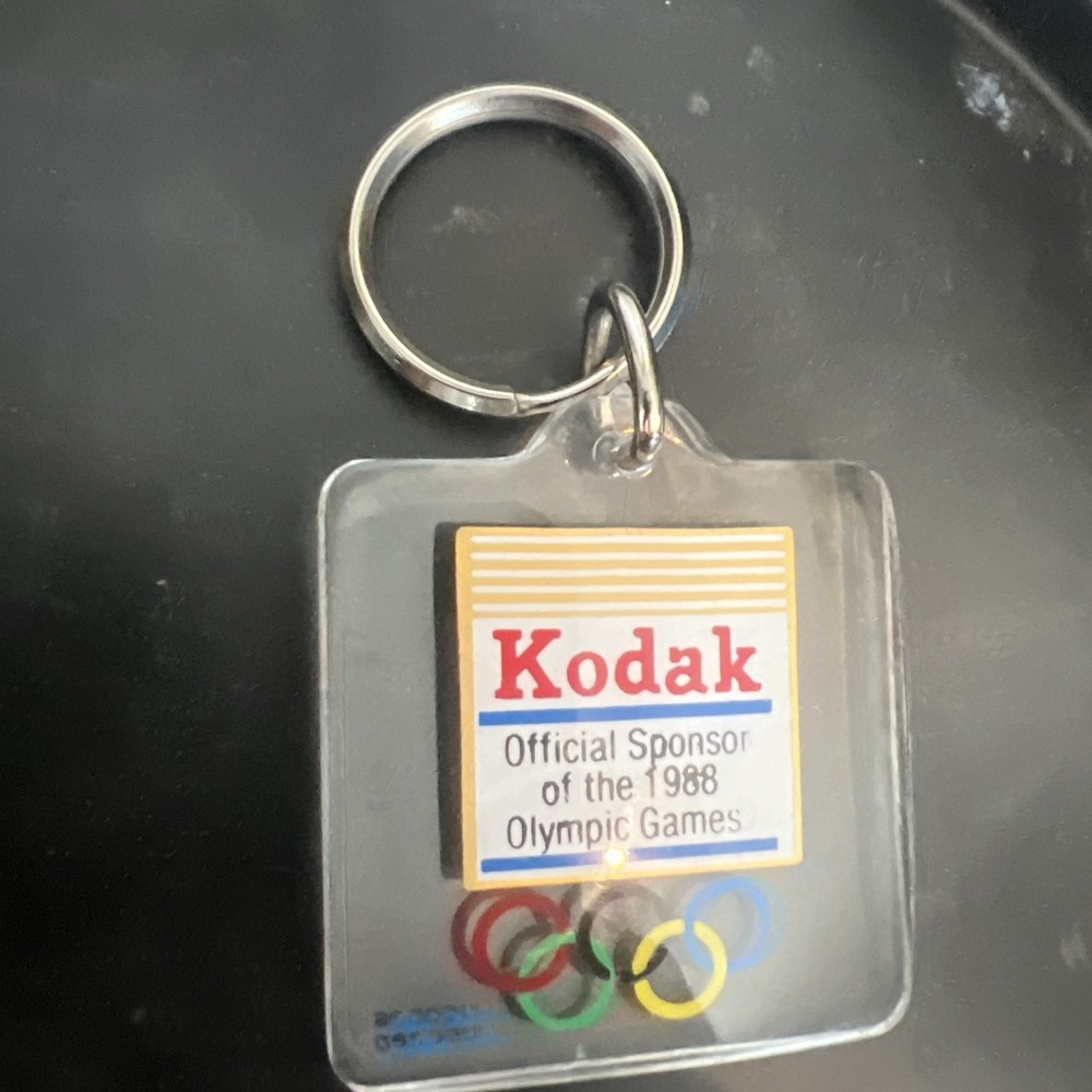 Vintage Kodak 1988 Olympics Sponsor Keychain Plastic Great Condition NM